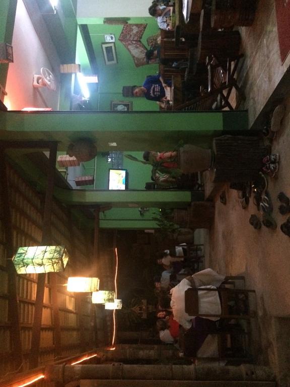 Phonemany Guesthouse Muang Pakbèng Exteriör bild