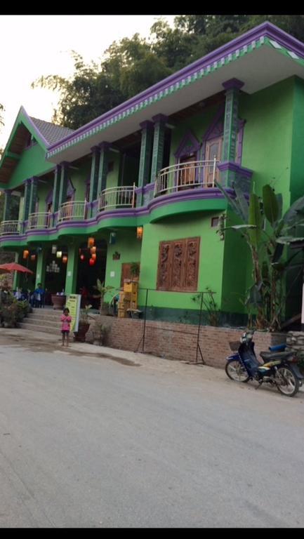 Phonemany Guesthouse Muang Pakbèng Exteriör bild