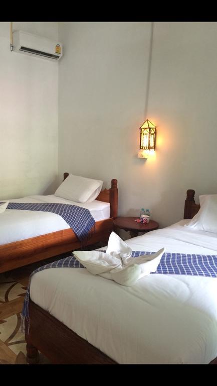 Phonemany Guesthouse Muang Pakbèng Exteriör bild
