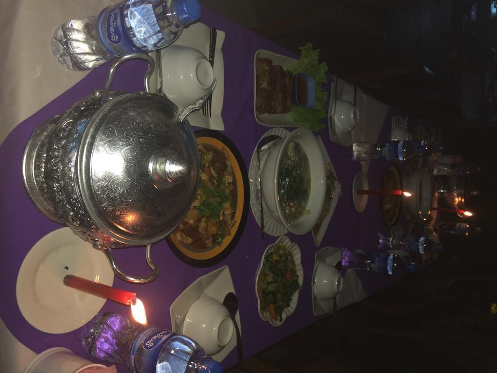 Phonemany Guesthouse Muang Pakbèng Exteriör bild