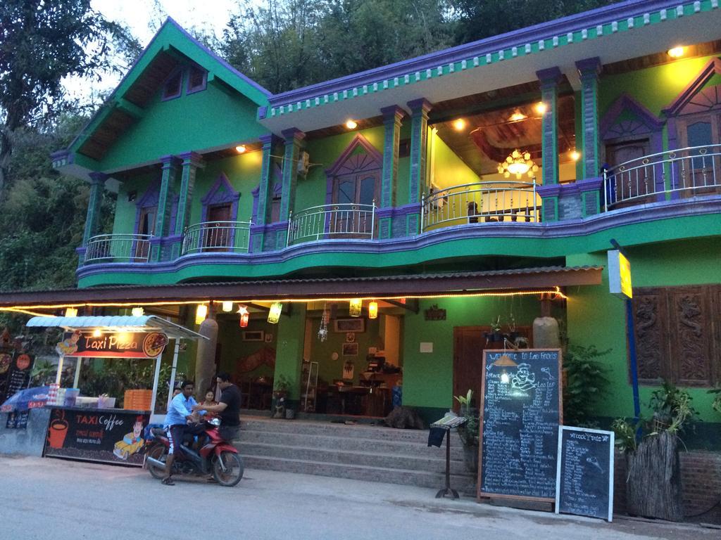 Phonemany Guesthouse Muang Pakbèng Exteriör bild