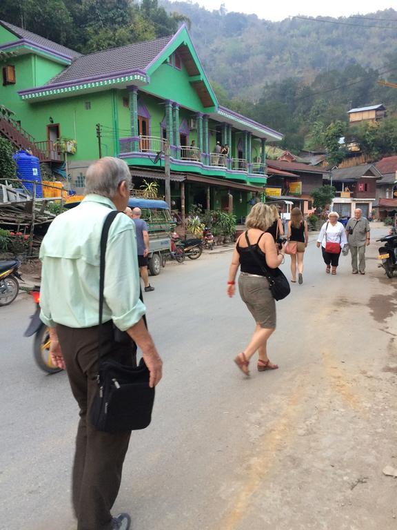 Phonemany Guesthouse Muang Pakbèng Exteriör bild